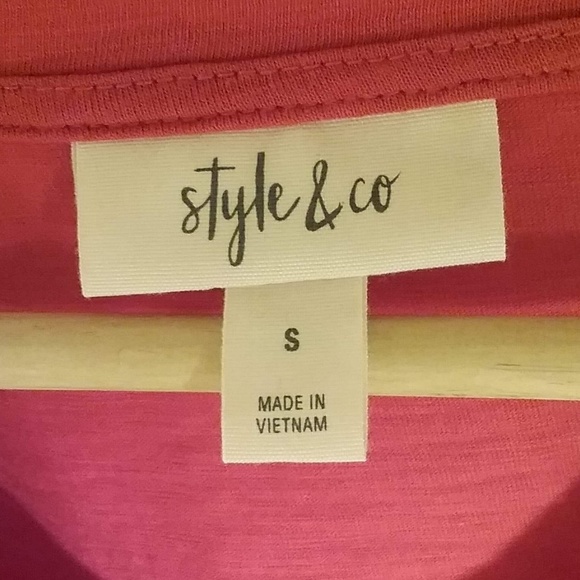 Style & Co Lace Bottom Tshirt - Picture 3 of 3